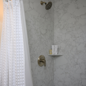 Room-8-0094